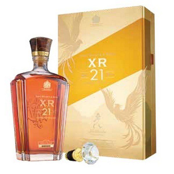 Johnnie-Walker-XR-21-Nam---Hop-Qua-Tet